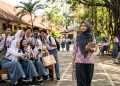 Saat Gengsi Mengalahkan Logika